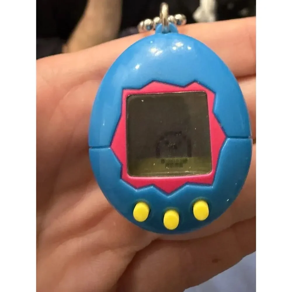 Bandai Tamagotchi. Virtual Pet. Tested. Works.